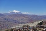 La Paz mit Illimani (6439 müM)