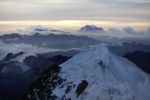 Aussicht vom Gipfel mit Illimani (6439 müM)