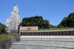 Das erste Hochhaus Südamerikas mit dem Falklandkrieg-Denkmal